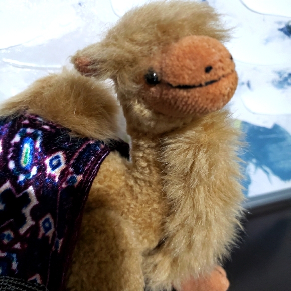Vintage 1993 Ty Camel 'Lawrence'--Attic Treasures Collection Plush - Picture 3 of 6